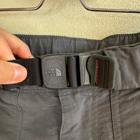 The North Face Gray Paramount Trail Convertible Cargo Pants Belt Like New Mens S - Picture 11 of 12